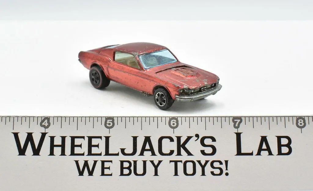 Hot Wheels Red Line Club Style Car