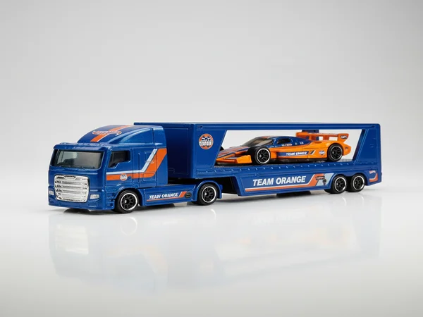 Hot Wheels Team Transport Set image 3