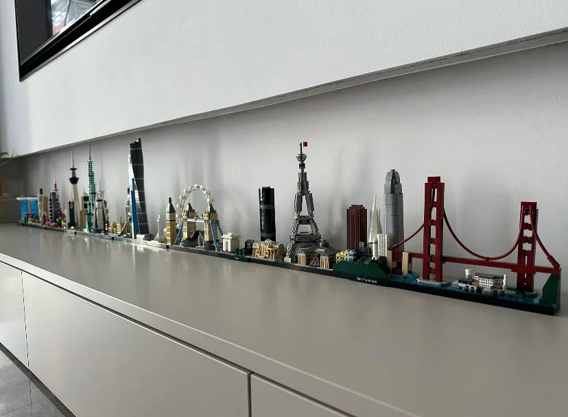 LEGO Architecture Skyline Set image 3